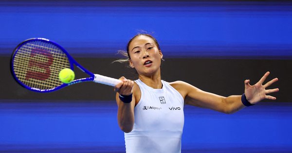 Zheng Qinwen Withdraws From Stuttgart, Eala Takes Her Spot